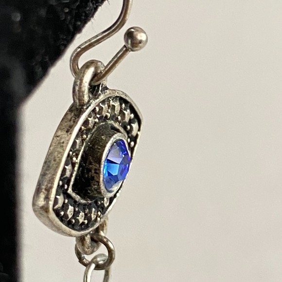 Nett Shoulder Duster Earrings Silver Tone Chains Held By Rhinestone Studded Eyes - Picture 7 of 14